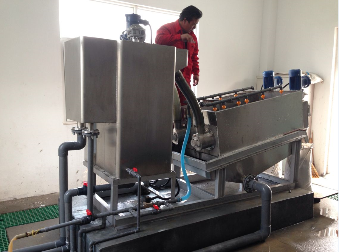 疊螺脫水機