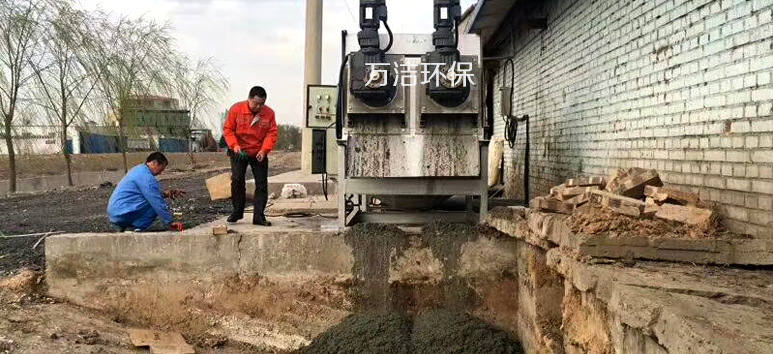 疊螺污泥脫水機在泥塘中的應(yīng)用